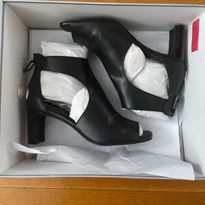 Chic Black Women's Heeled Boots